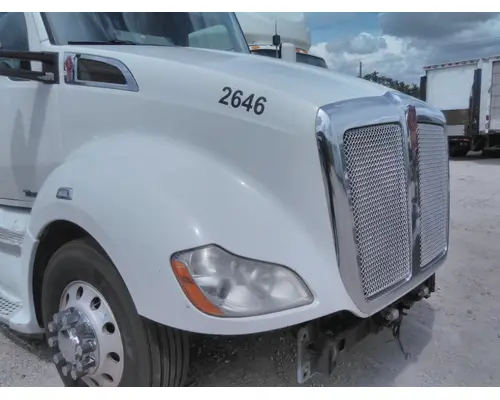 KENWORTH T680 GEN 1 HOOD