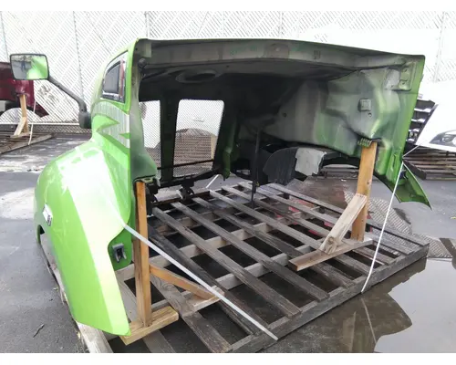 KENWORTH T680 GEN 1 HOOD