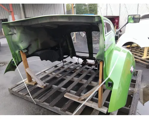 KENWORTH T680 GEN 1 HOOD