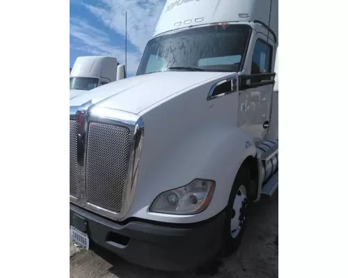 KENWORTH T680 GEN 1 HOOD
