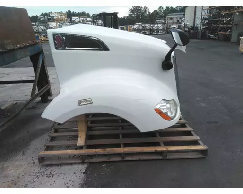 KENWORTH T680 GEN 1 HOOD
