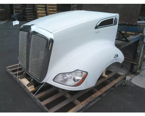 KENWORTH T680 GEN 1 HOOD