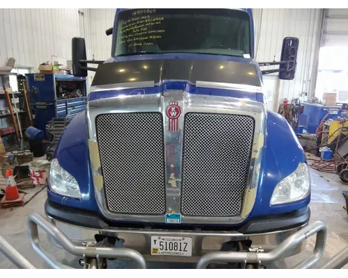 KENWORTH T680 GEN 1 HOOD