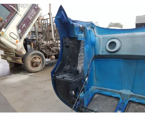 KENWORTH T680 GEN 1 HOOD