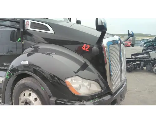 KENWORTH T680 GEN 1 HOOD