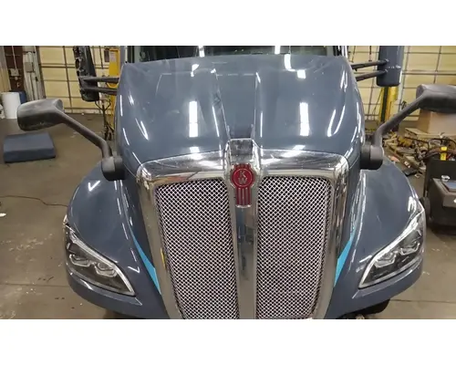KENWORTH T680 GEN 2 HOOD