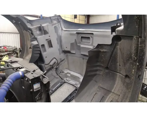 KENWORTH T680 GEN 2 HOOD