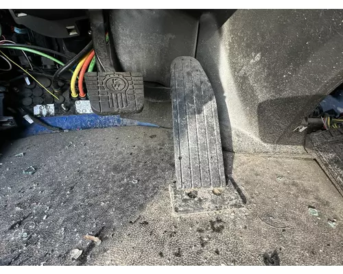 KENWORTH T680 NEXT GEN Foot Control Pedal