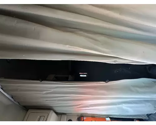 KENWORTH T680 NEXT GEN Sleeper Interior Curtain