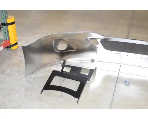 KENWORTH T680 Next Gen Bumper Assembly, Front