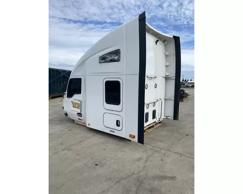 KENWORTH T680 Next Gen Cab