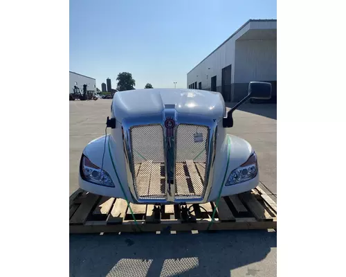 KENWORTH T680 Next Gen Hood