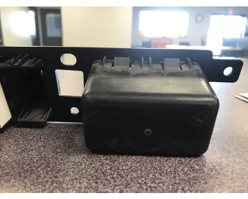 KENWORTH T680 SWITCHES Instrument Cluster