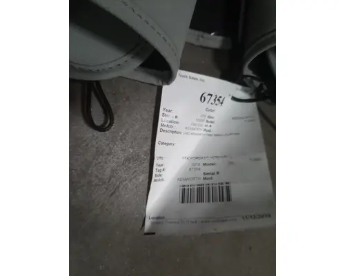 KENWORTH T680 127 Curtains