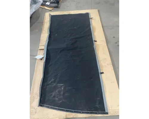 KENWORTH T680 127 Curtains