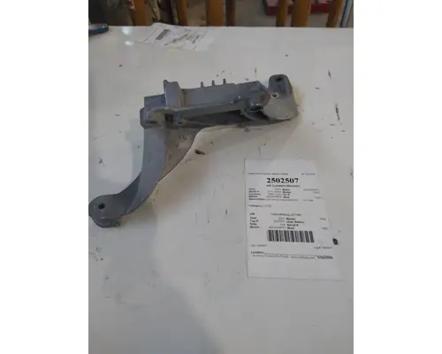 KENWORTH T680 AIR CLEANER BRACKET