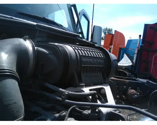 KENWORTH T680 AIR CLEANER