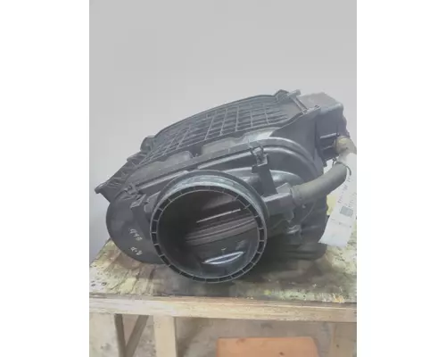 KENWORTH T680 AIR CLEANER