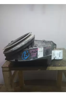 KENWORTH T680 AIR CLEANER