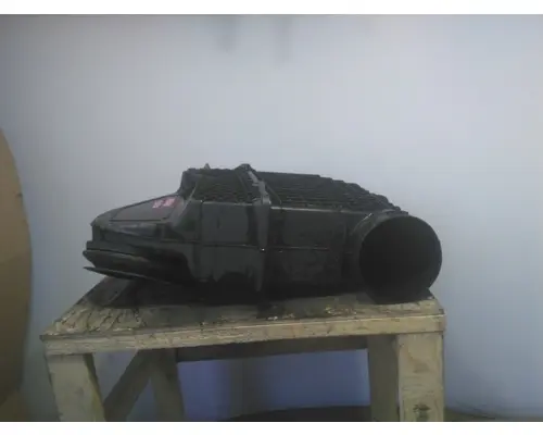 KENWORTH T680 AIR CLEANER