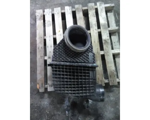 KENWORTH T680 AIR CLEANER