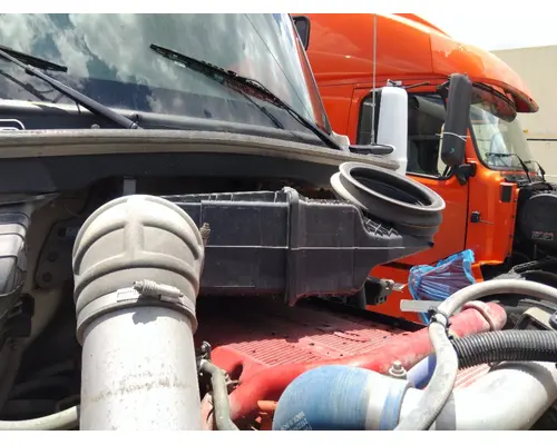KENWORTH T680 AIR CLEANER