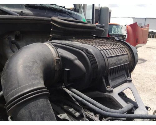 KENWORTH T680 AIR CLEANER