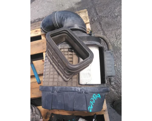 KENWORTH T680 AIR CLEANER