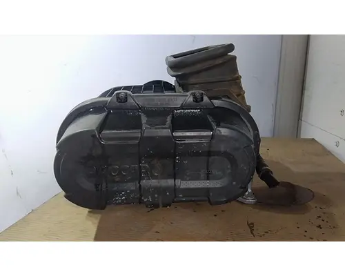 KENWORTH T680 AIR CLEANER