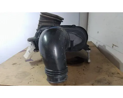 KENWORTH T680 AIR CLEANER