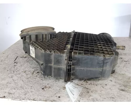 KENWORTH T680 AIR CLEANER