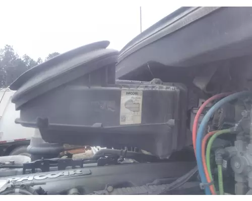 KENWORTH T680 AIR CLEANER