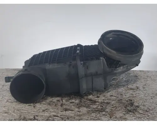 KENWORTH T680 AIR CLEANER