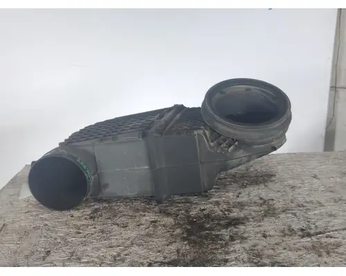 KENWORTH T680 AIR CLEANER