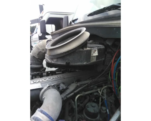 KENWORTH T680 AIR CLEANER