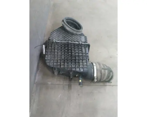 KENWORTH T680 AIR CLEANER