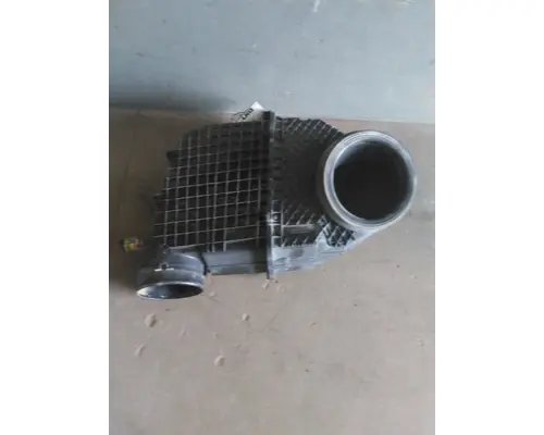 KENWORTH T680 AIR CLEANER