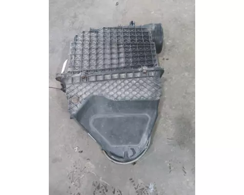 KENWORTH T680 AIR CLEANER