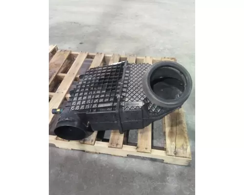 KENWORTH T680 AIR CLEANER