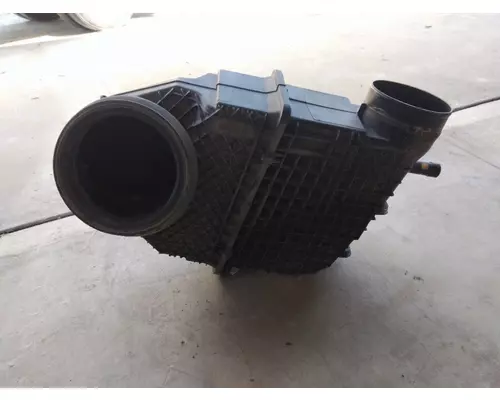 KENWORTH T680 AIR CLEANER