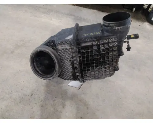 KENWORTH T680 AIR CLEANER