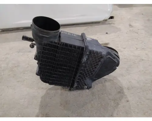 KENWORTH T680 AIR CLEANER