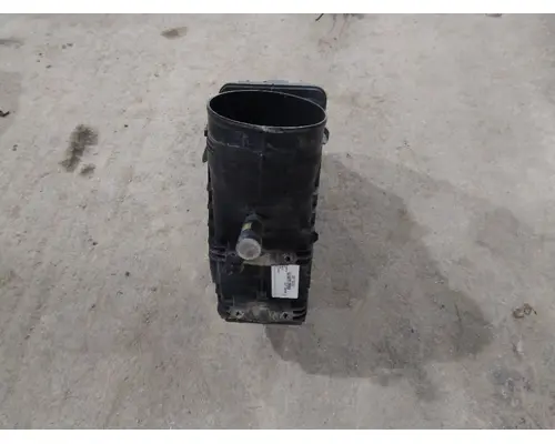 KENWORTH T680 AIR CLEANER