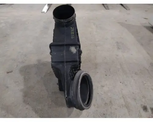 KENWORTH T680 AIR CLEANER