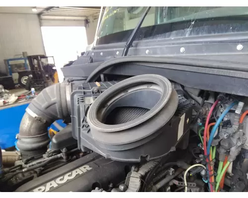 KENWORTH T680 AIR CLEANER