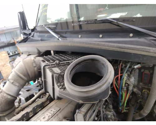 KENWORTH T680 AIR CLEANER