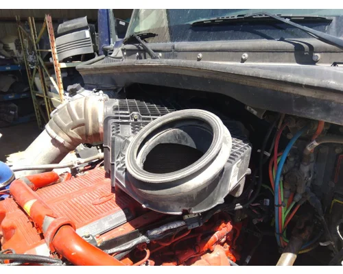 KENWORTH T680 AIR CLEANER