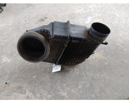 KENWORTH T680 AIR CLEANER