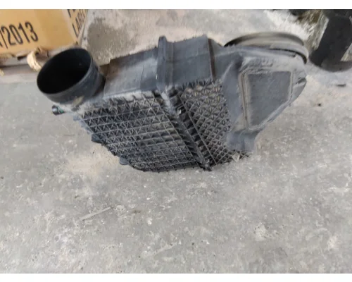 KENWORTH T680 AIR CLEANER