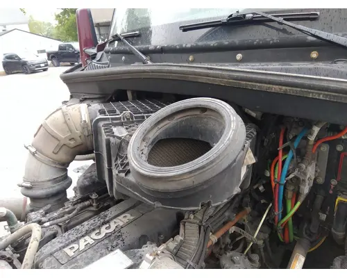 KENWORTH T680 AIR CLEANER